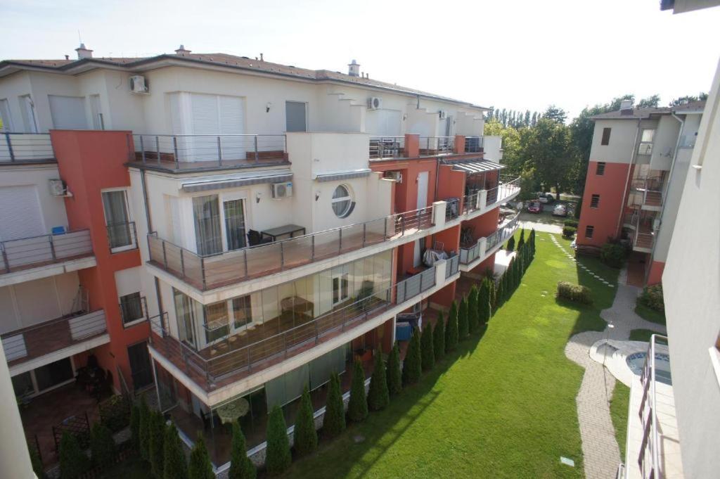 Goldenbeach Deluxe Apartment Siófok Zewnętrze zdjęcie